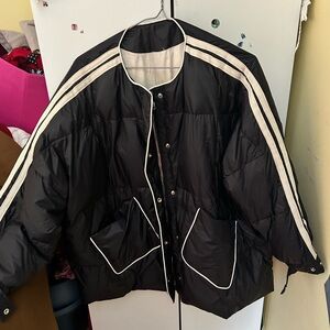 Black oversize Puffer Jacket with White Stripes Size S/M